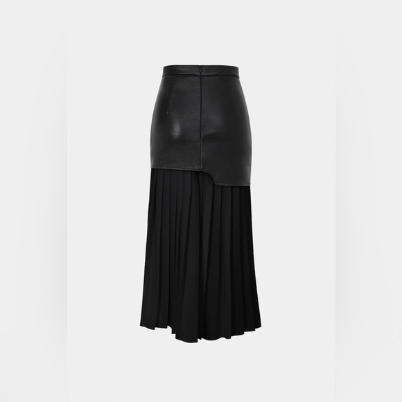 045 Elegant Black Pleated Skirt - Picture 4 of 8
